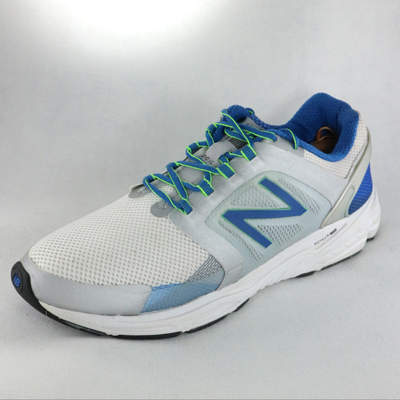 New Balance Other - NEW BALANCE M3040 Optimum Control Running Shoes